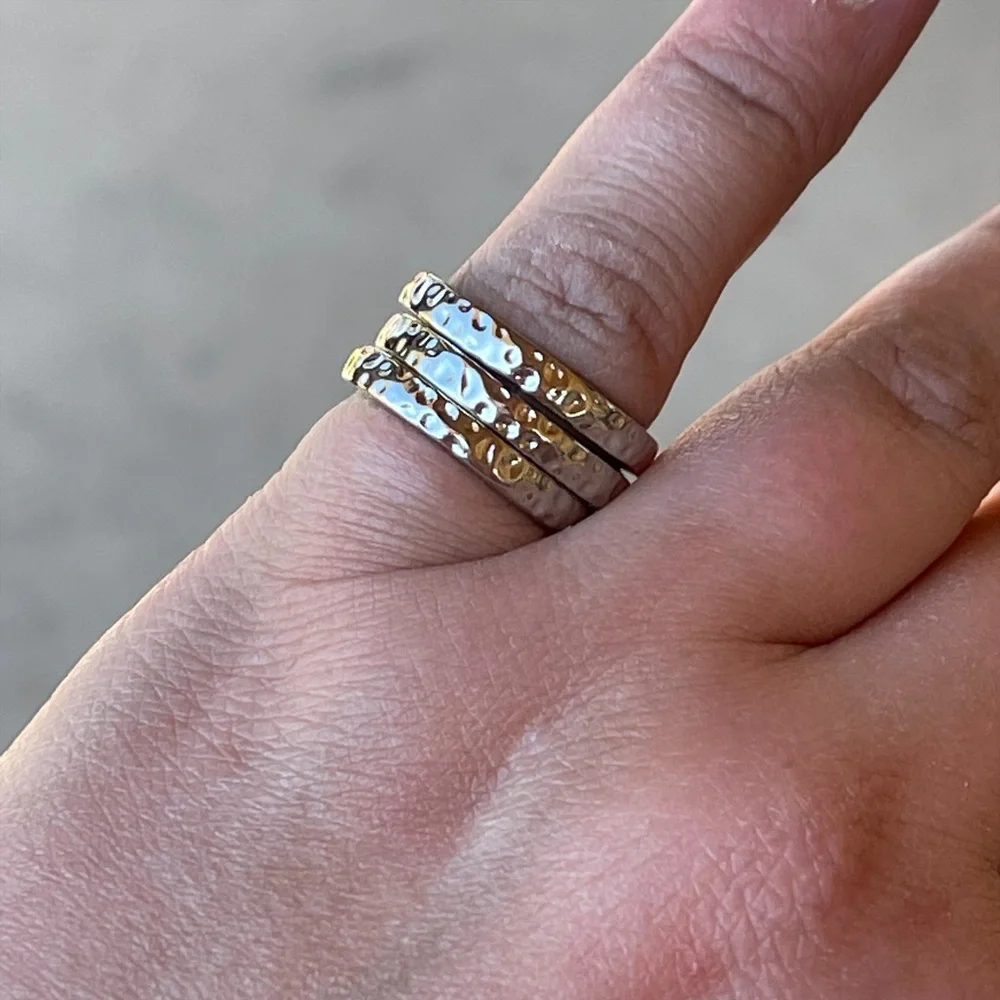SET OF 3 HAMMERED SILVER TONE STACKABLE RINGS NO NICKEL! - Picture 7 of 9
